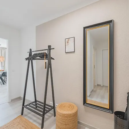 Cruwzo - Fantastic With Balcony And Parking Apartament Waiblingen (Stuttgart)